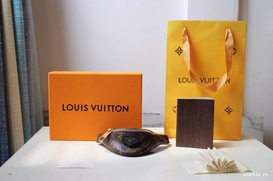 WIS BAG WRIST VUITTON LOUIS 0110